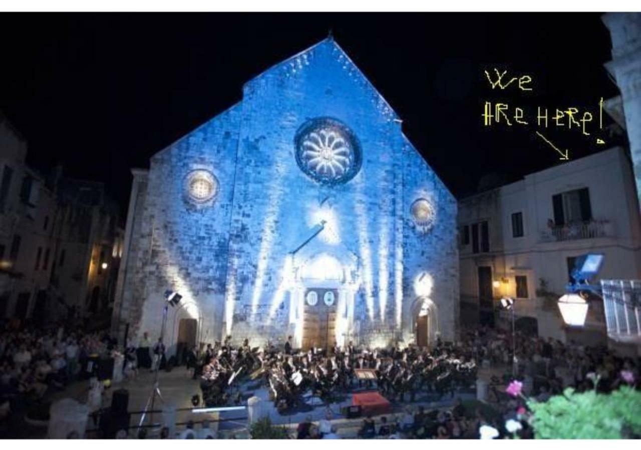 Mansarda Romantica "Il Nido Delle Rondini" Conversano Exterior photo