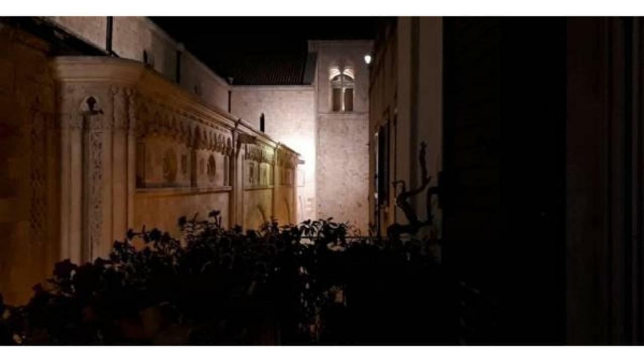 Mansarda Romantica "Il Nido Delle Rondini" Conversano Exterior photo