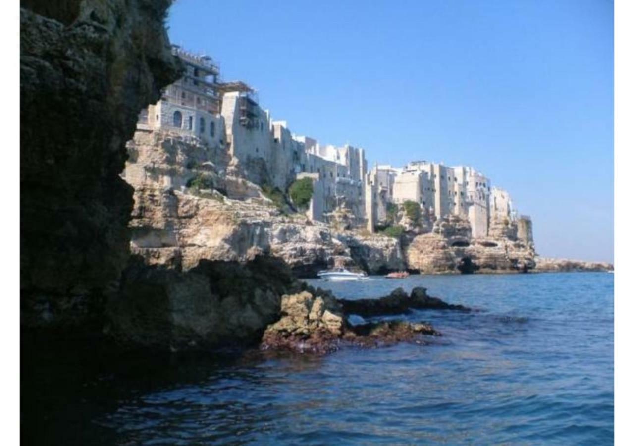 Mansarda Romantica "Il Nido Delle Rondini" Conversano Exterior photo