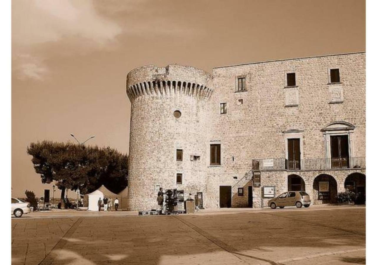 Mansarda Romantica "Il Nido Delle Rondini" Conversano Exterior photo
